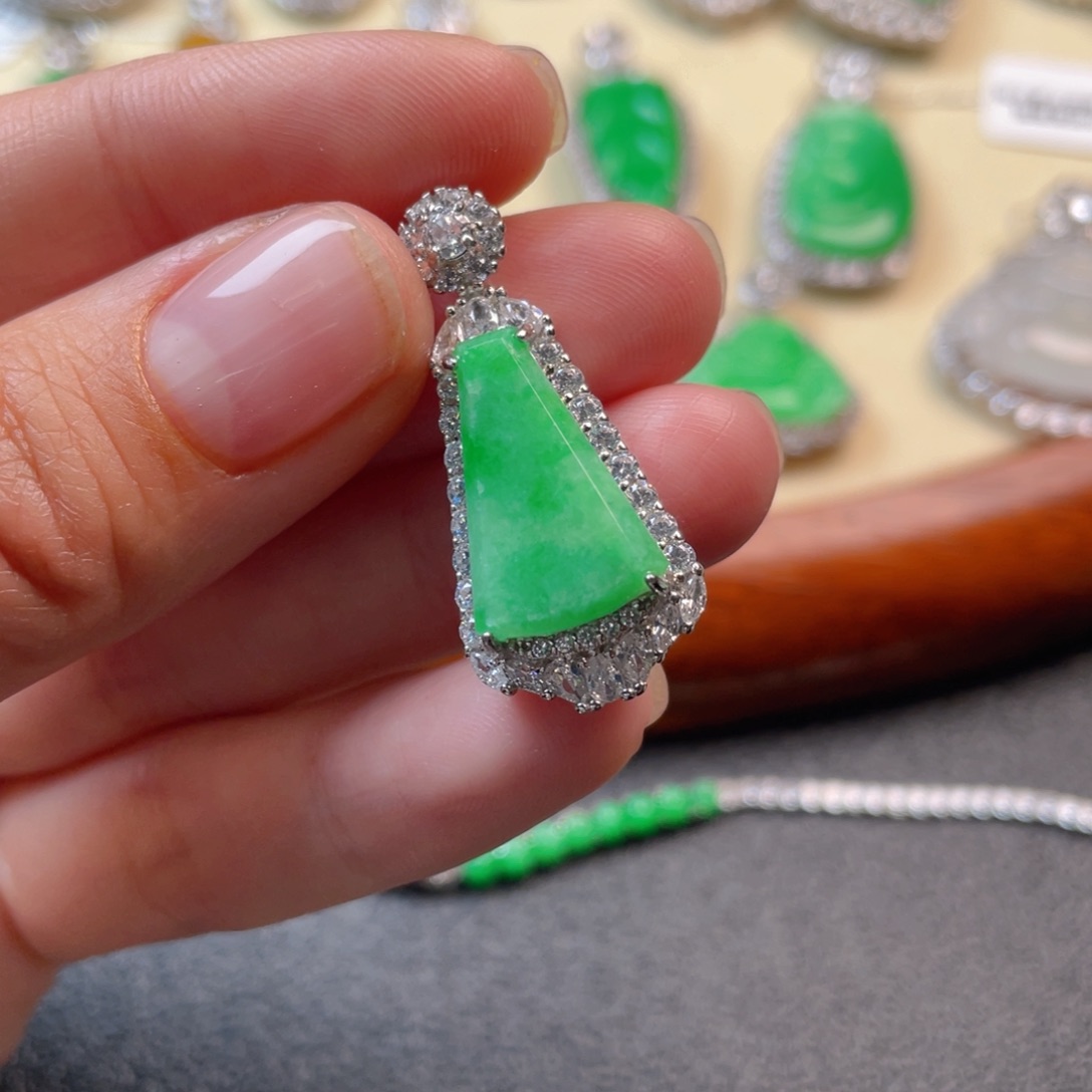 翡翠吊坠(不含链)银S925镶嵌