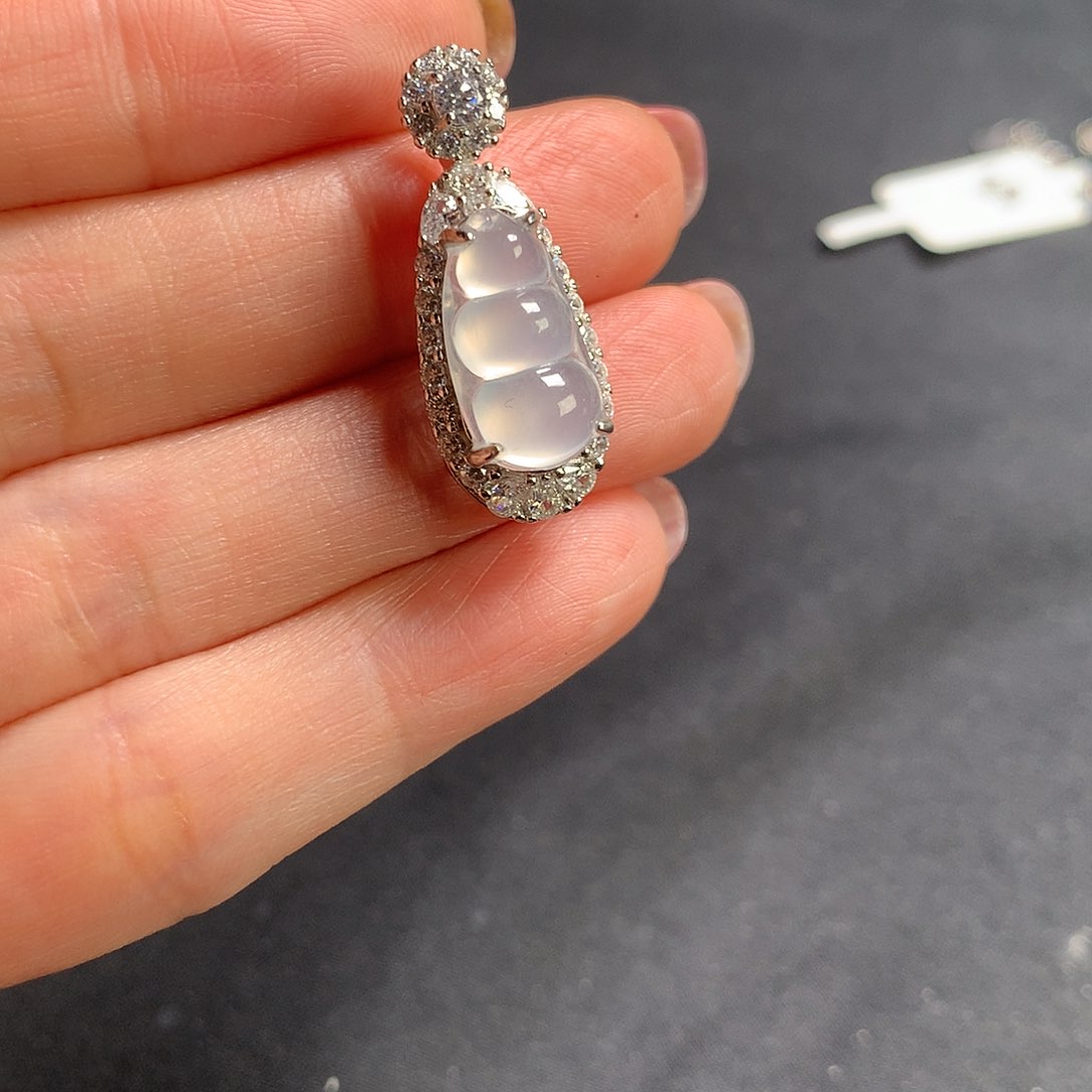 颈饰银S925镶嵌翡翠111111111