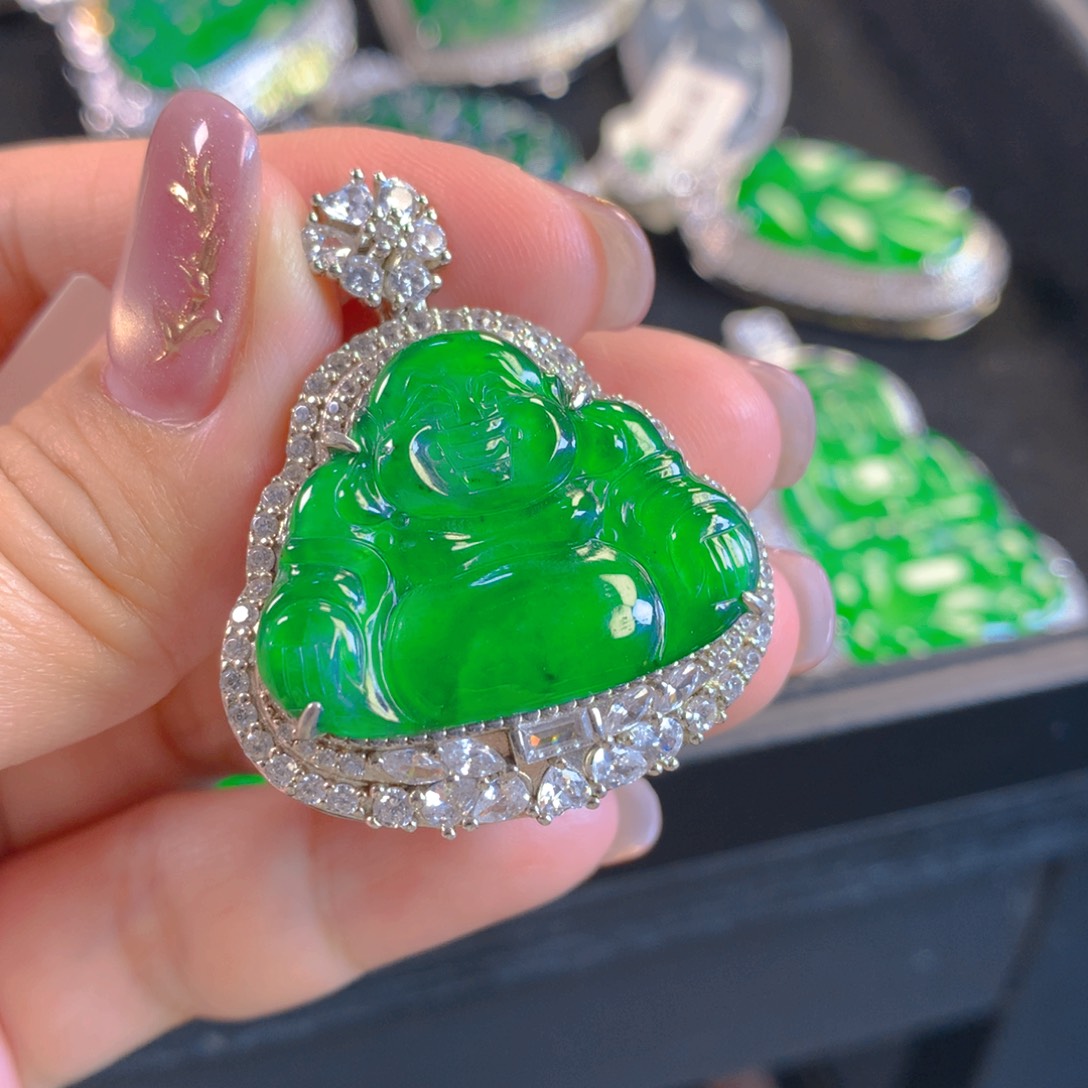 翡翠颈饰银S925镶嵌翡翠