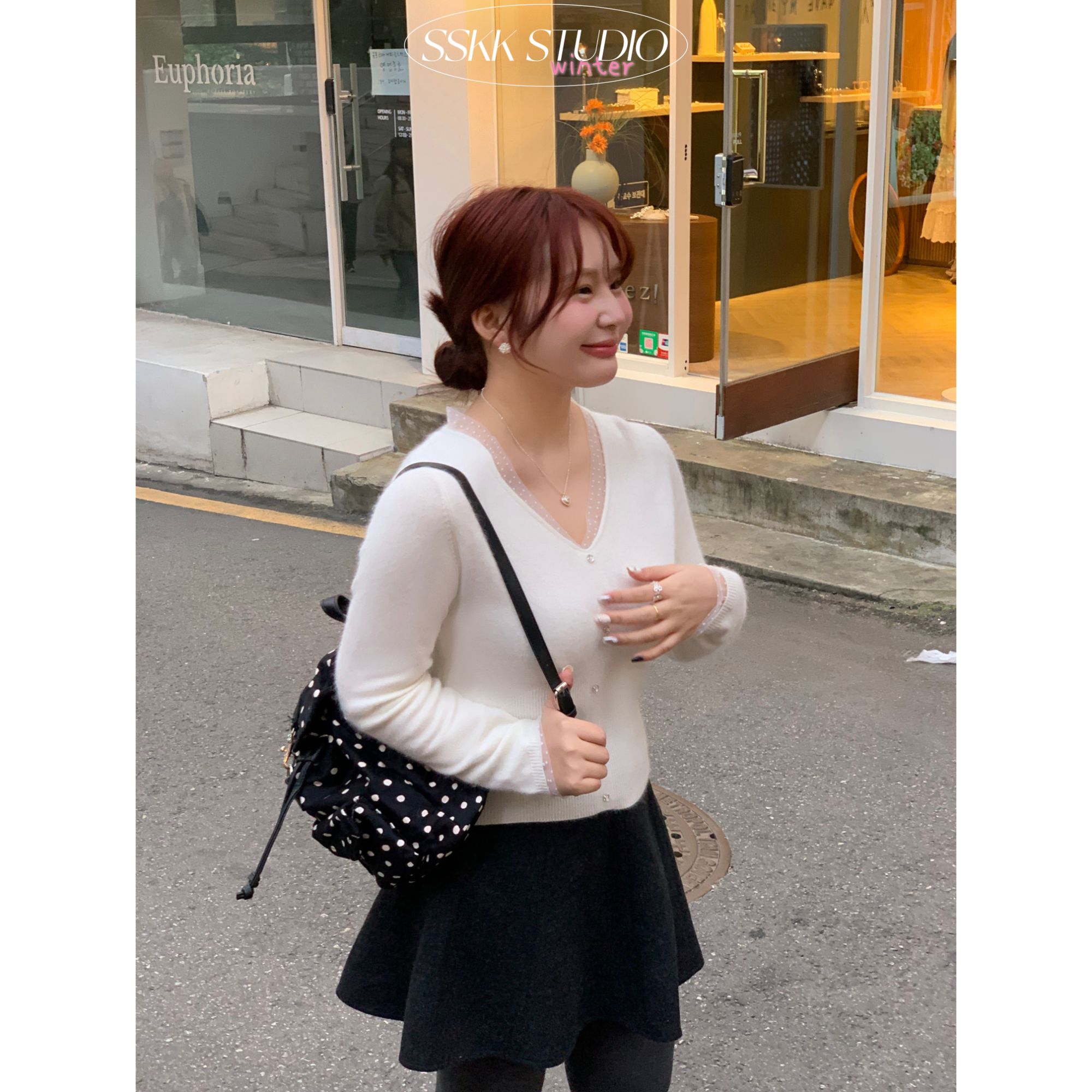 KMZY/KMZY山_山【舒适小心机】微胖韩系温柔波点网纱边V领毛织内搭