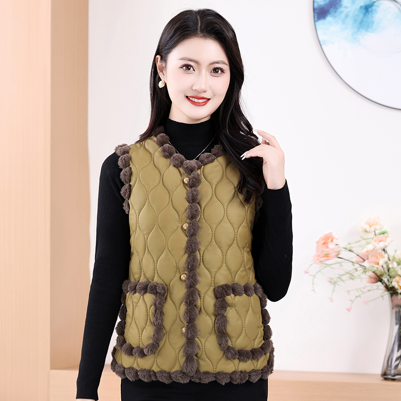 新款马甲中年妈妈装秋冬加绒加厚坎肩无袖保暖大码背心外穿大码