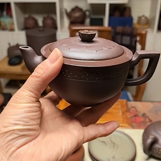 乌***机茶宠紫砂汉瓦壶200cc手工制作老紫陀