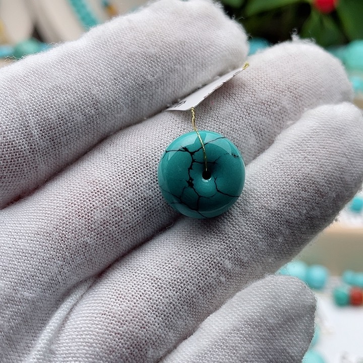 绿松石配饰未镶嵌