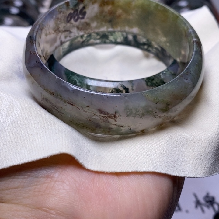 玛瑙/玉髓手镯未镶嵌七****雨