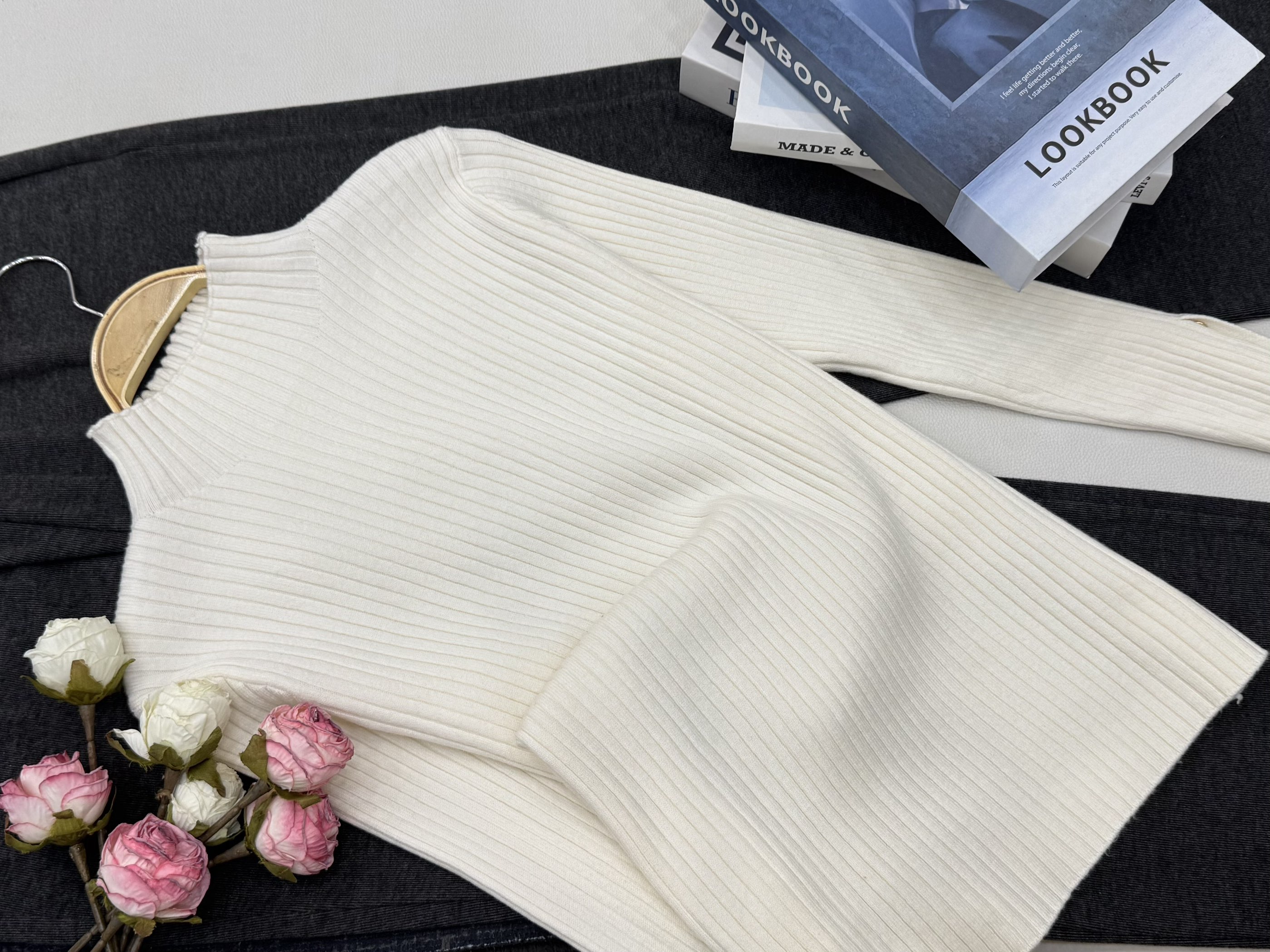 【杏色竖坑条套头】早秋新款时尚长袖针织上衣QC5804