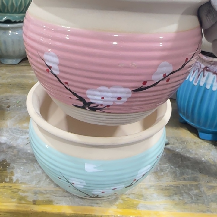 凑9块包邮，有孔，不清楚问客服