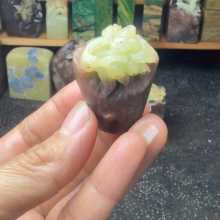 用***8老挝石青田龙蛋石