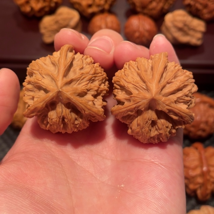 文玩核桃把件文山三棱全品38