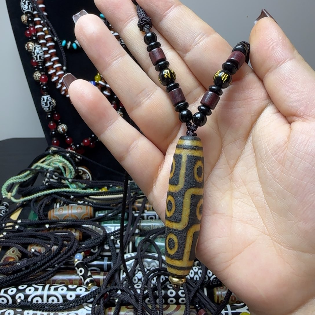 玛瑙/玉髓合金颈饰