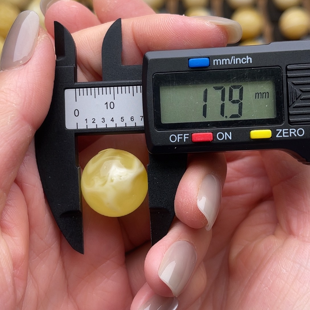 琥珀未镶嵌裸石蜜蜡妖花圆珠鸽