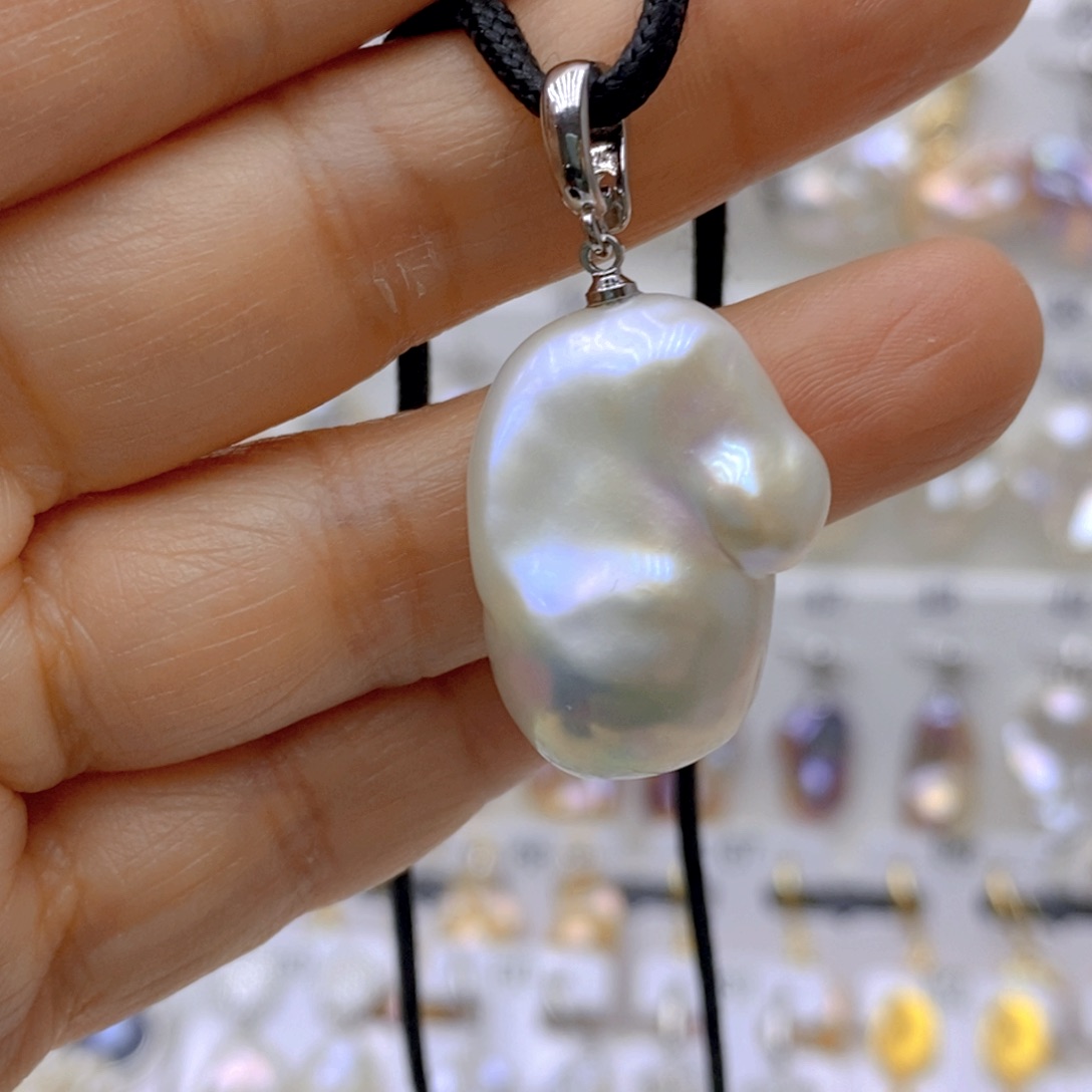颈饰淡水珍珠未镶嵌