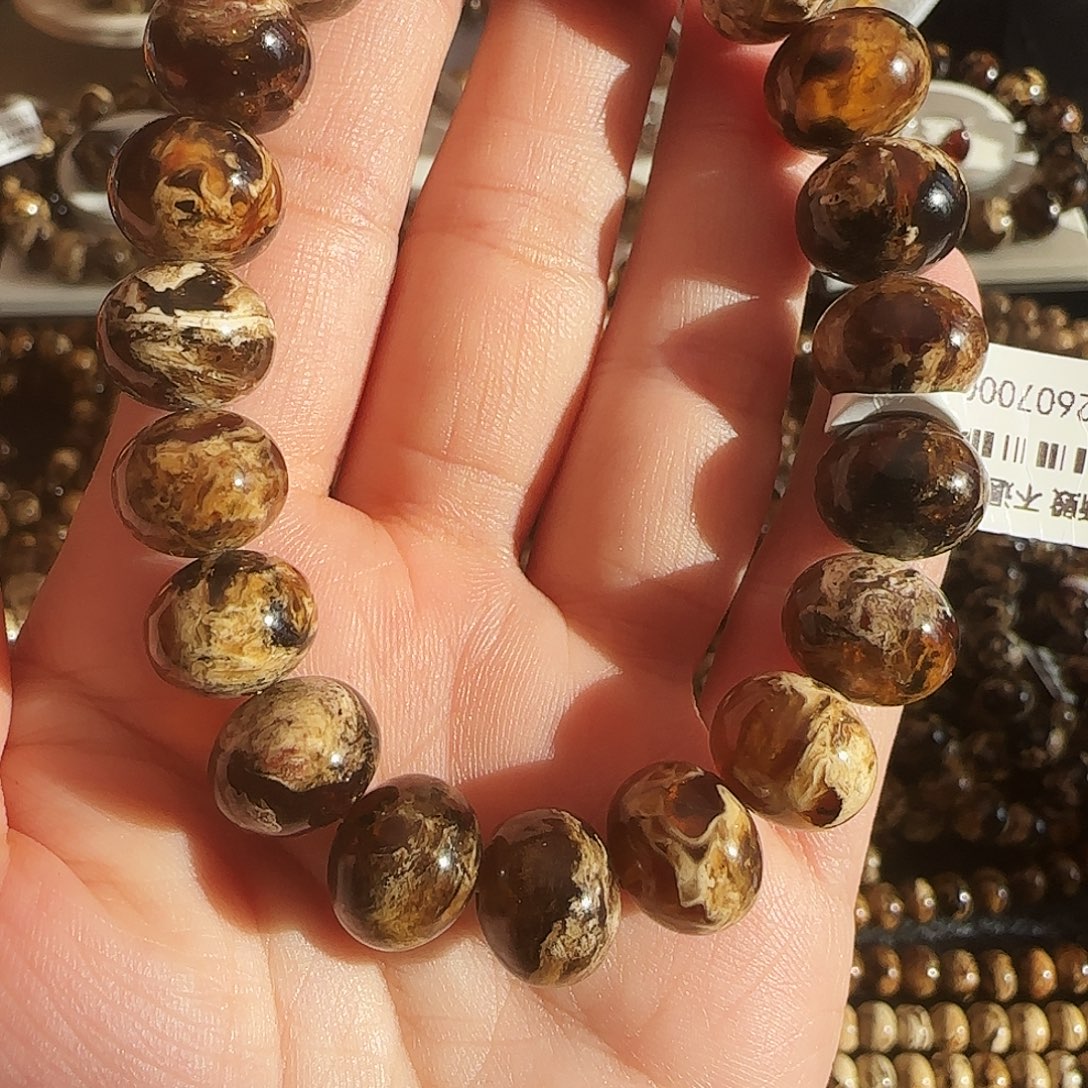 琥珀未镶嵌手链抚顺琥珀