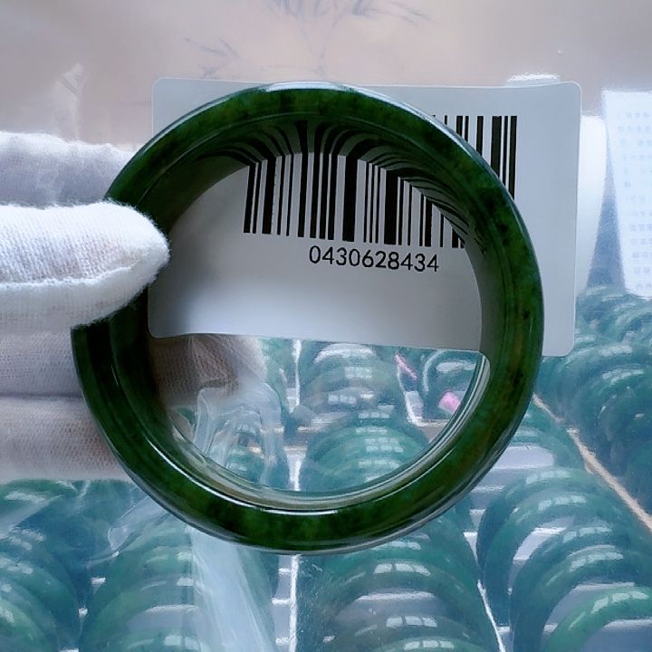 和田玉（碧玉）手镯未镶嵌61