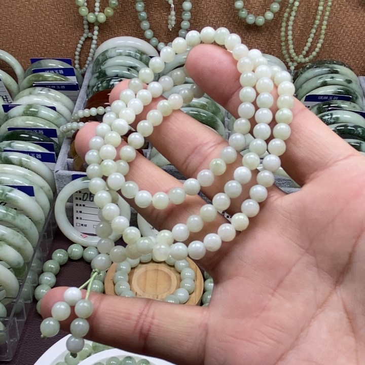 蛇纹石玉未镶嵌手链