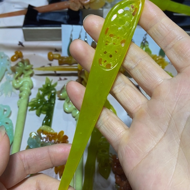 蛇纹石玉发簪未镶嵌