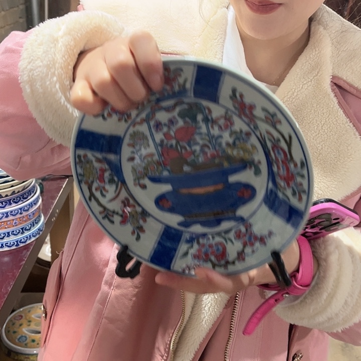 瓷片////////直径20厘米。绿。