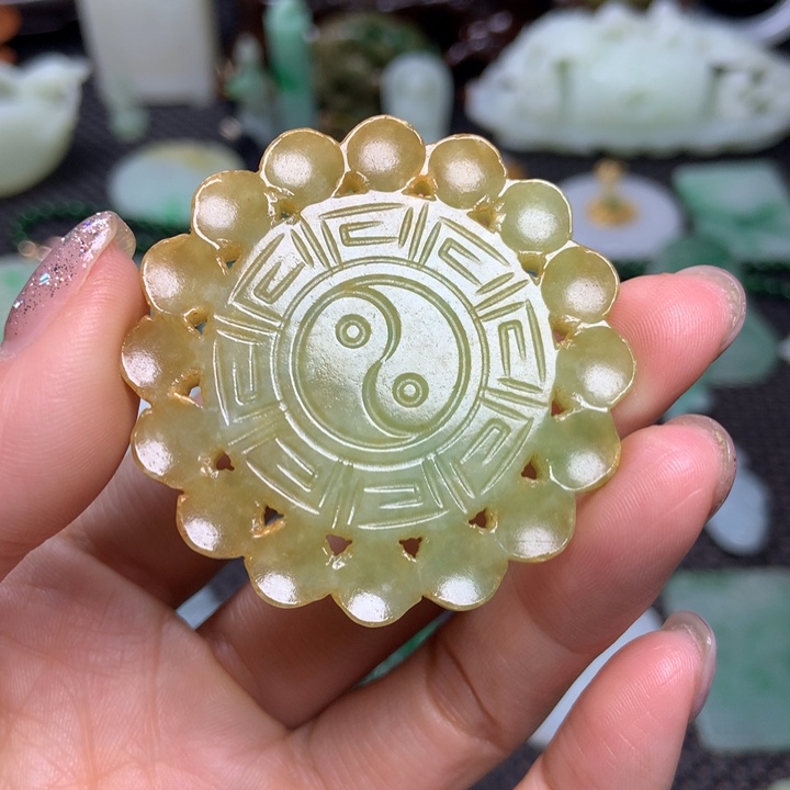 未镶嵌挂件翡翠清