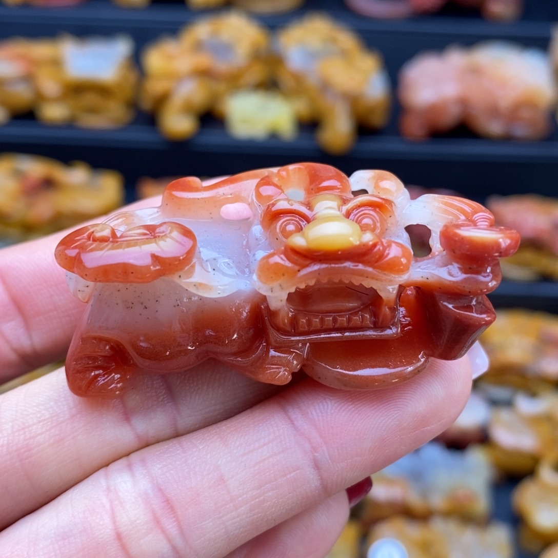 5***7石英质玉（黄龙玉）未镶嵌颈饰