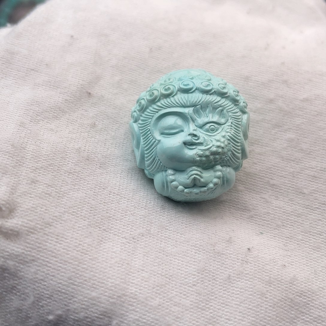 绿松石未镶嵌颈饰