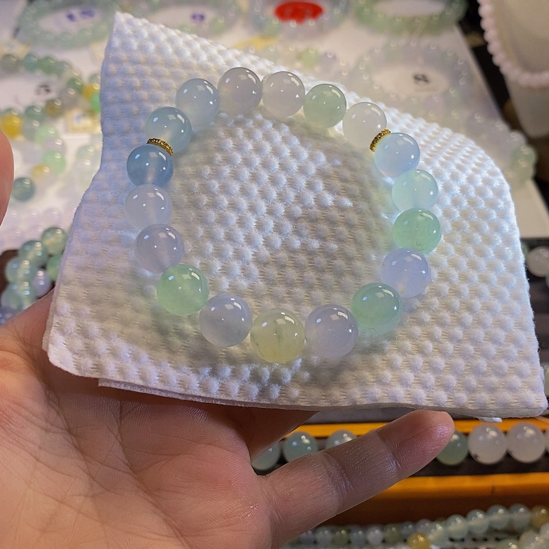 定制翡翠未镶嵌翡翠.