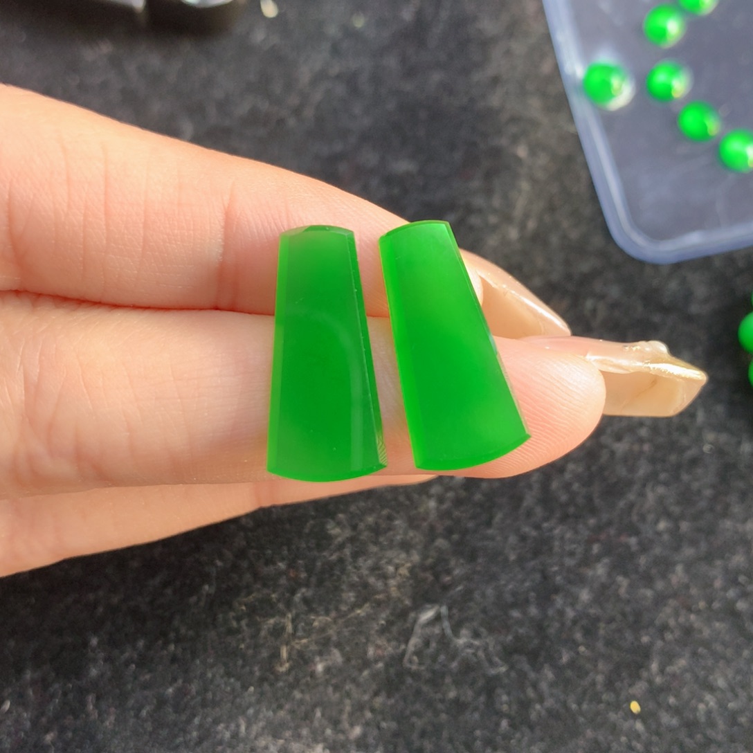 翡翠裸石19.1/8.05/2..02