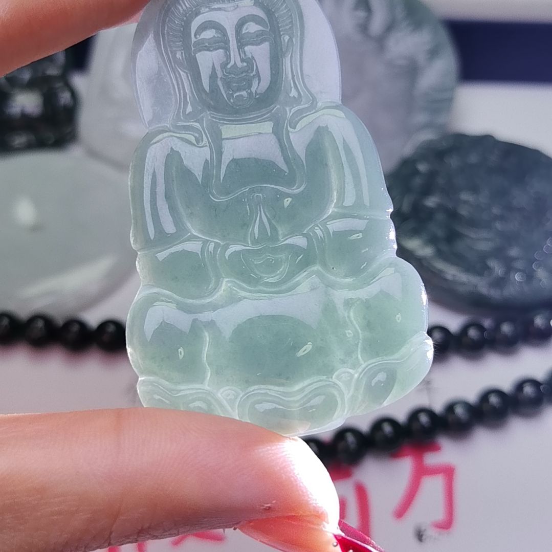 翡翠颈饰未镶嵌天然的A货翡翠多样性发货