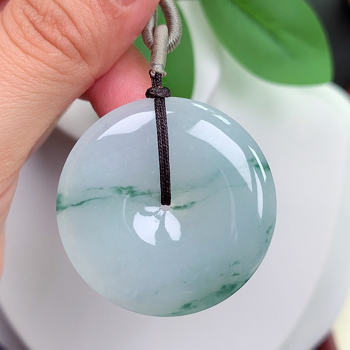 颈饰未镶嵌翡翠平安扣 35.9x5.8mm