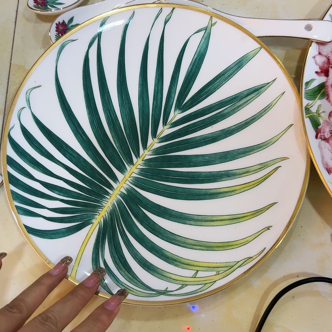 芳***华瓷陶瓷工艺骨瓷工艺精湛包邮