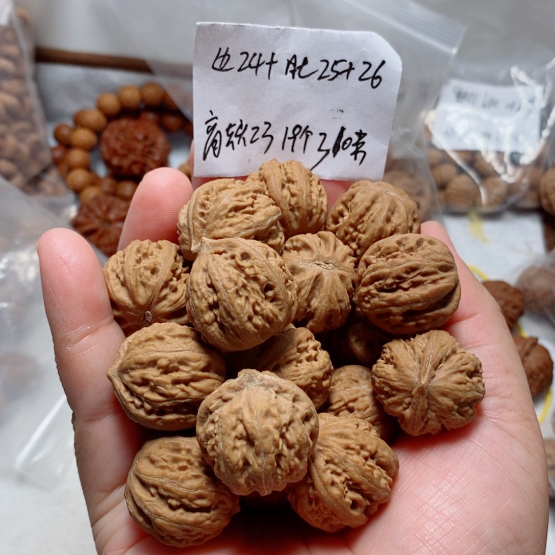 核桃手串/手链?****ヤ八棱蚂蚁纹手持