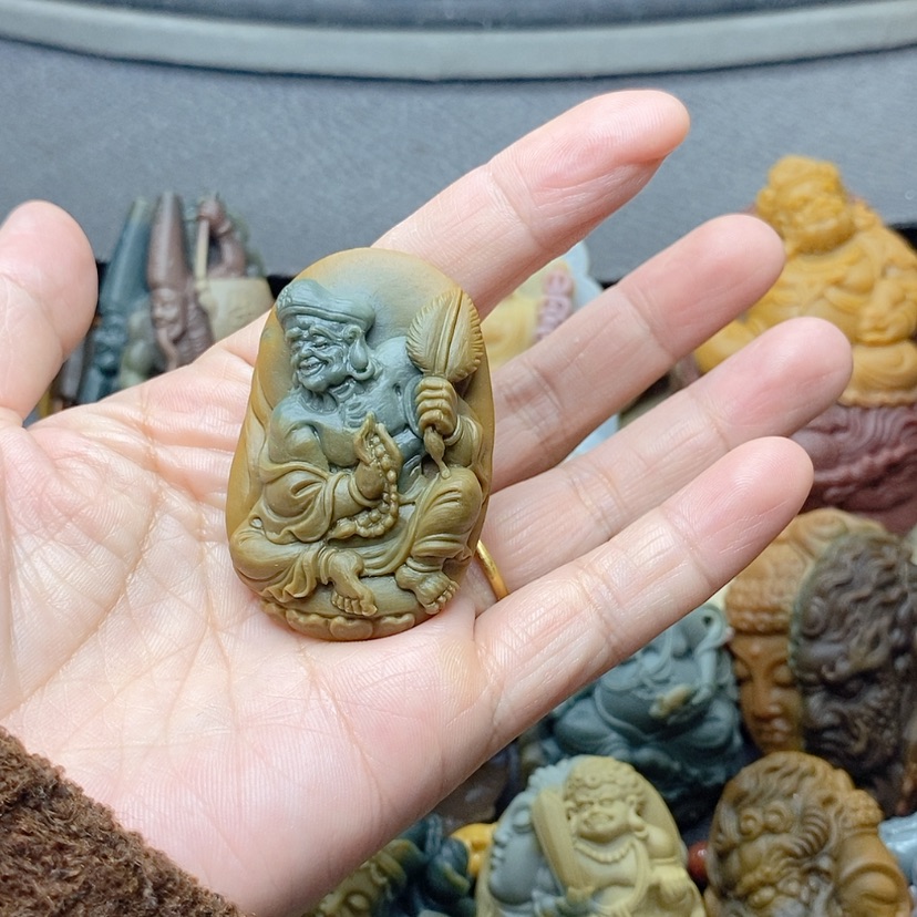 【闪购商品】定制石英质玉吊坠未镶嵌