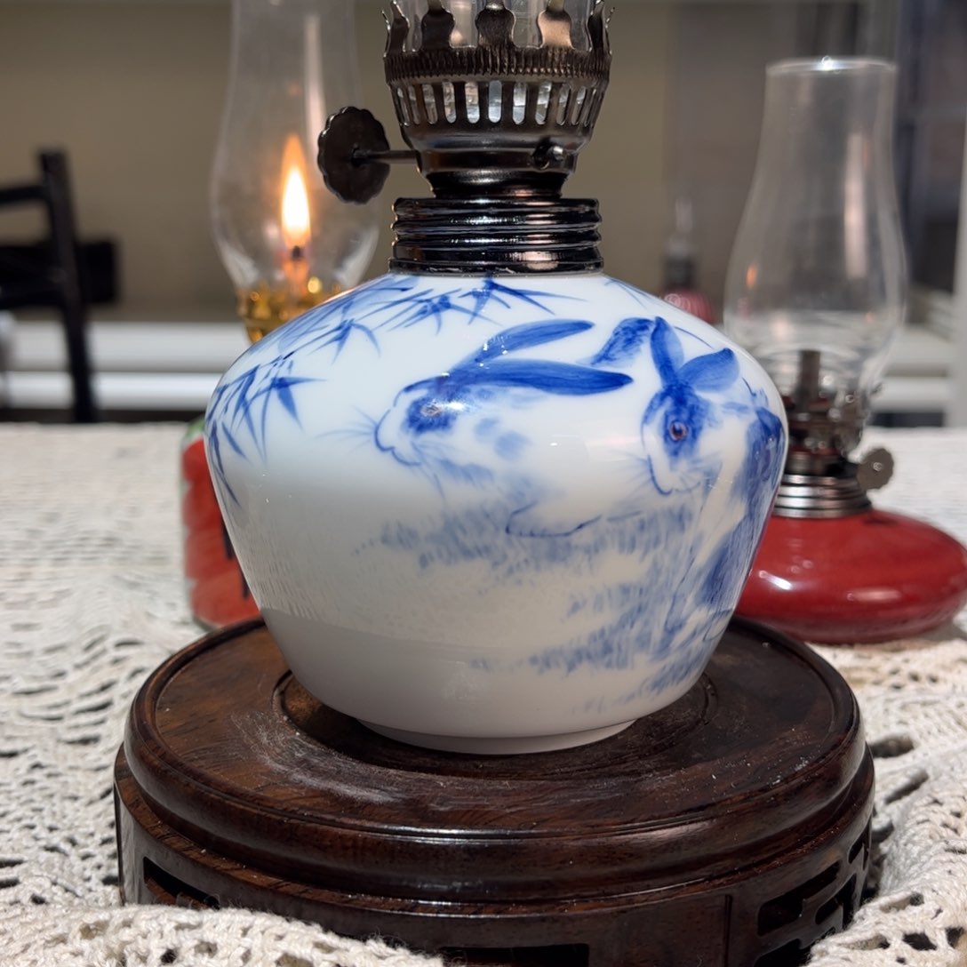 摆件景德镇陶瓷香薰灯