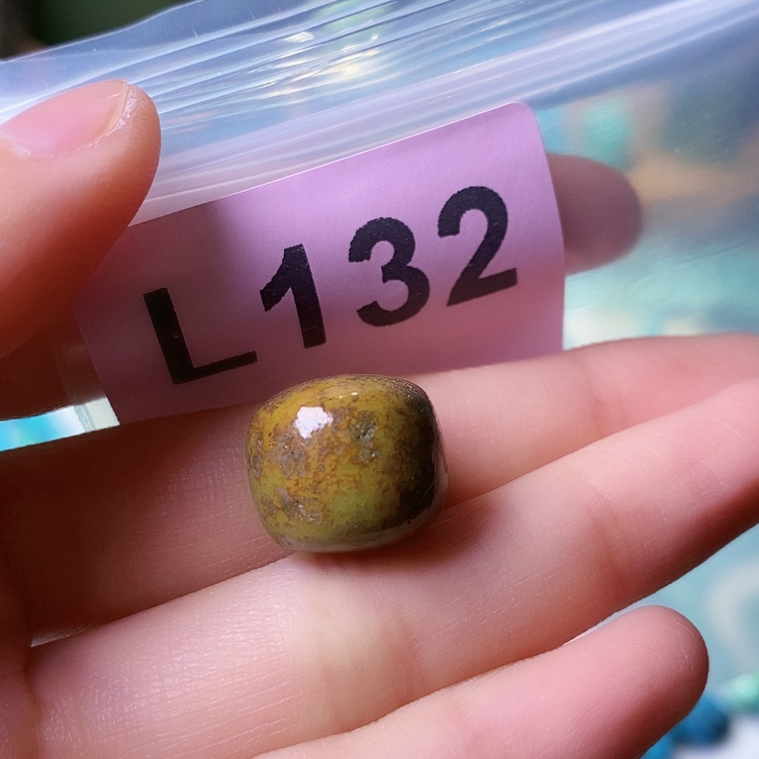 十堰原生态绿石头特色手工配饰