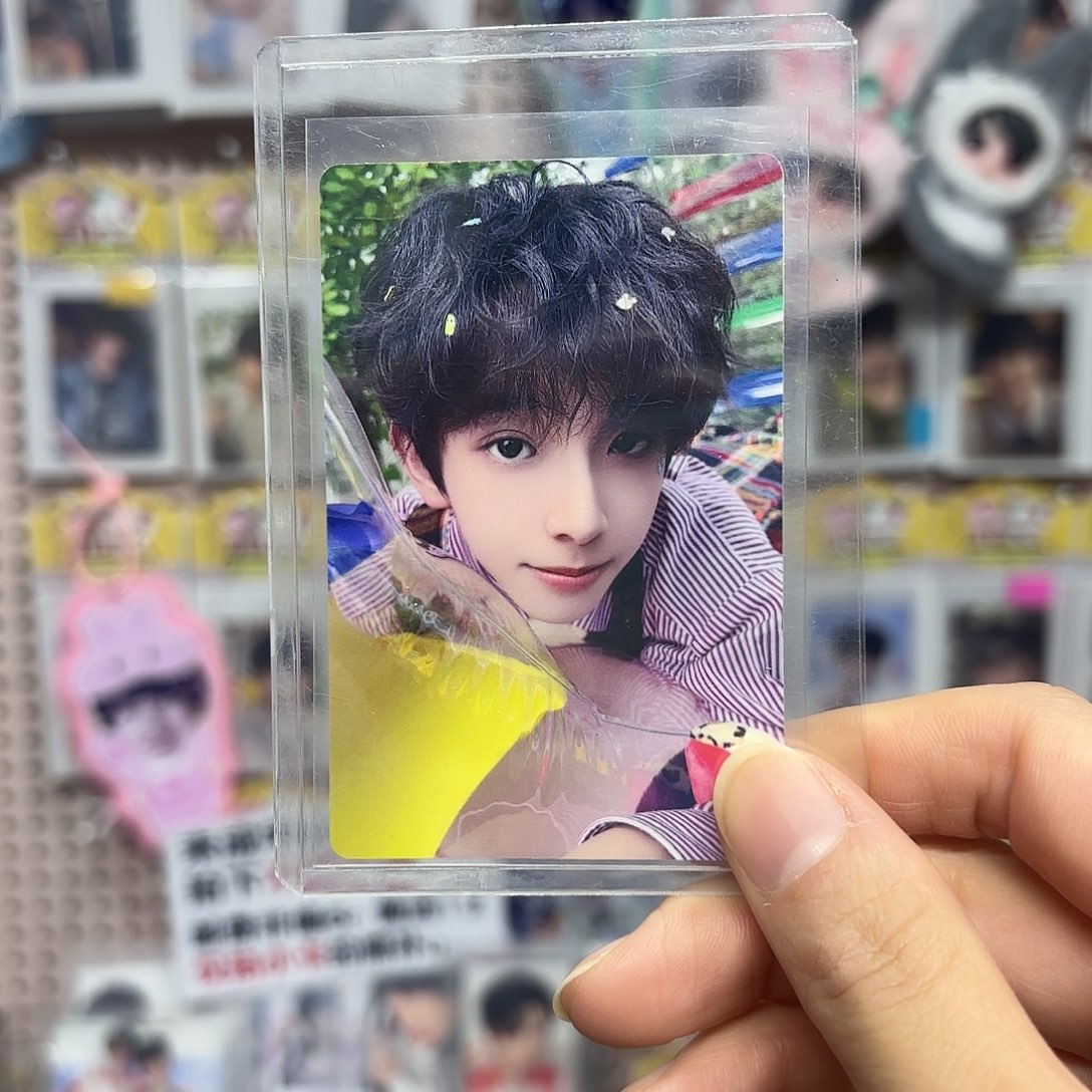 陈浚铭奔二条纹手写卡背