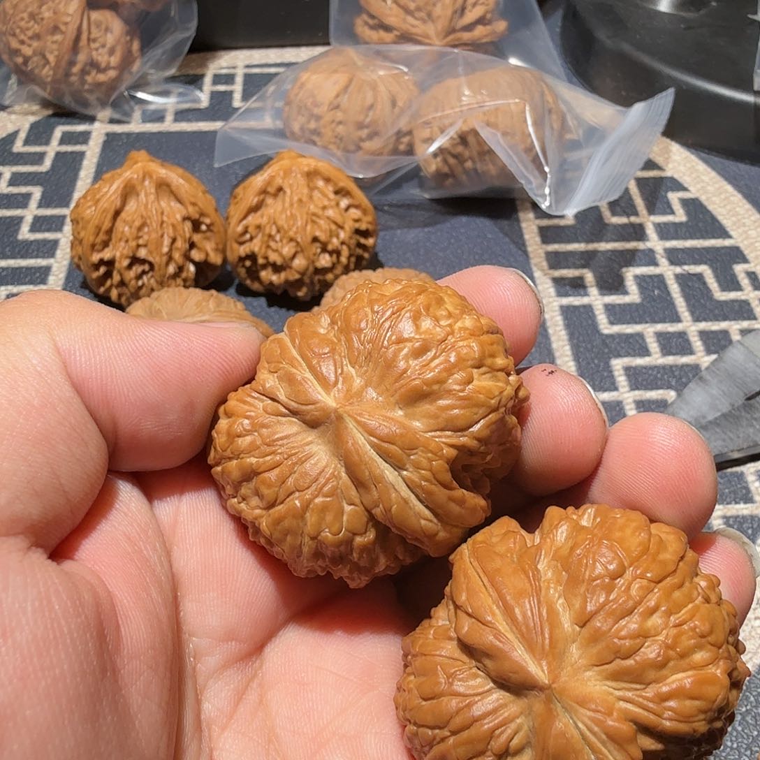 文玩核桃吊坠元宝·精品