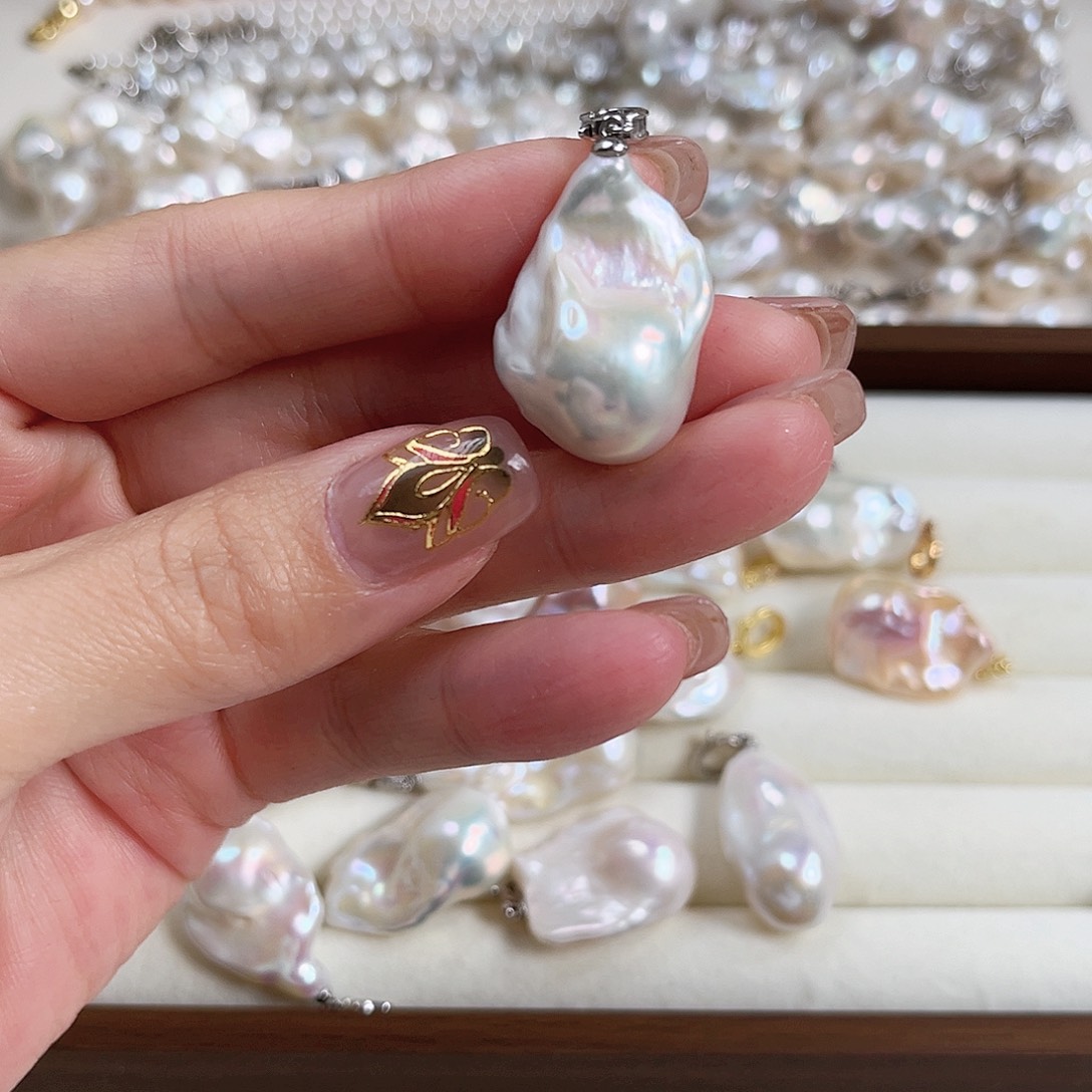 颈饰银S925镶嵌淡水珍珠不含链