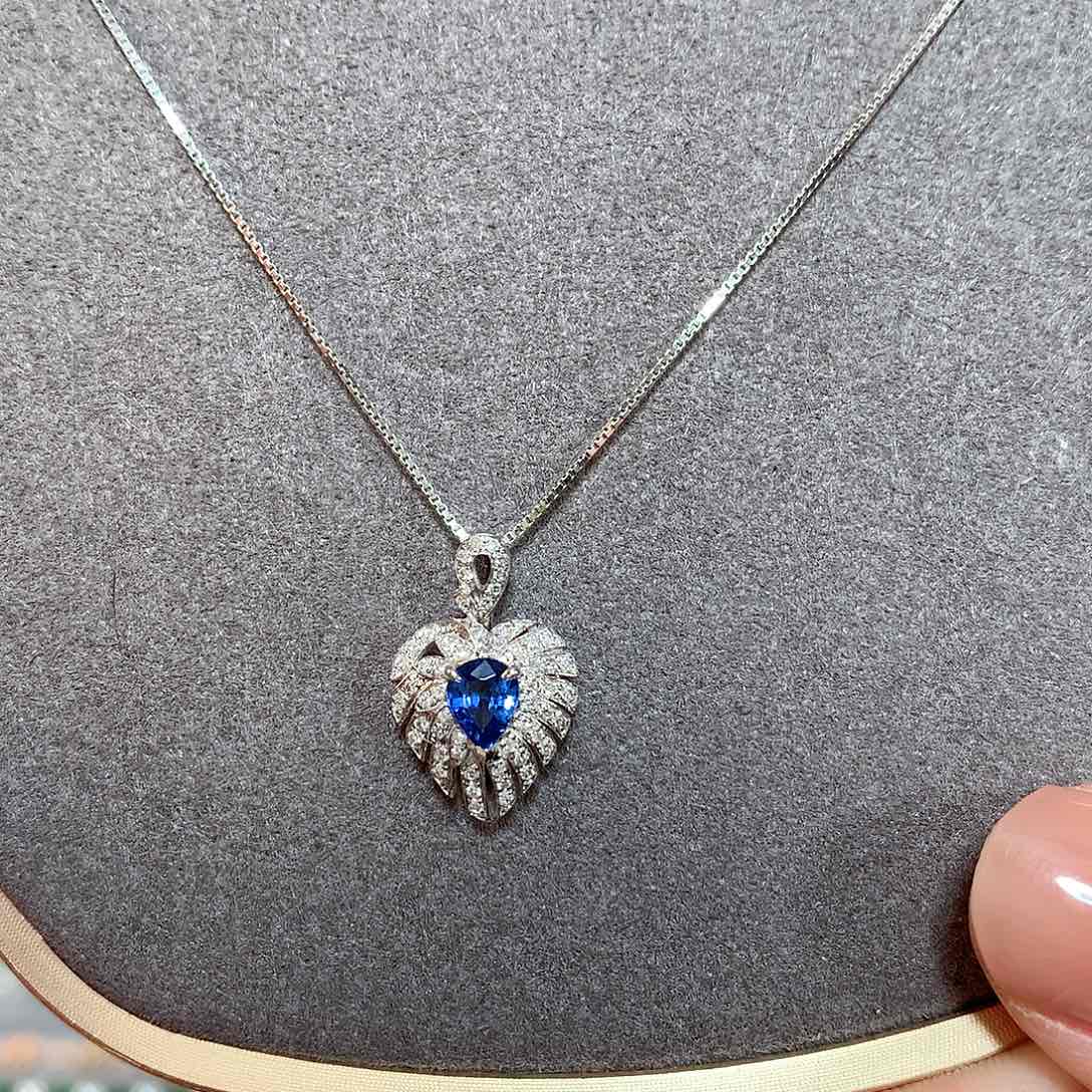 【闪购商品】蓝宝石吊坠(不含链)18K金镶嵌蓝宝石吊坠