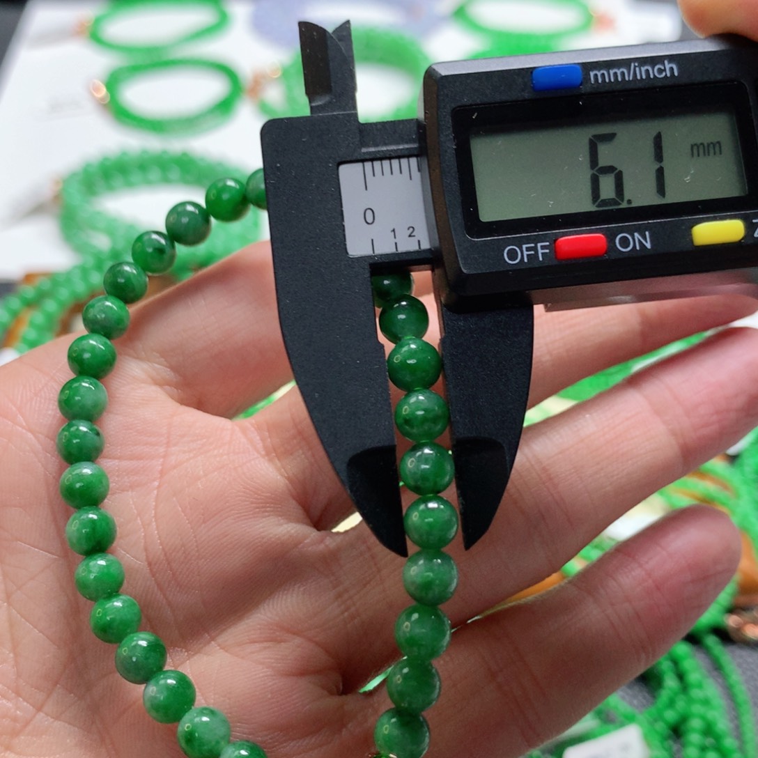 翡翠未镶嵌手链翡翠