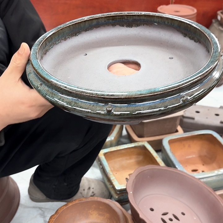 紫砂花盆紫砂的颜色很好看呀