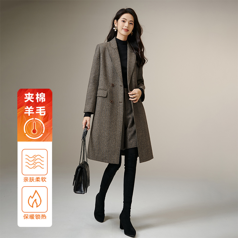 晚白【新品】2025翻驳领夹棉外套挺括利落百搭大衣女25102510