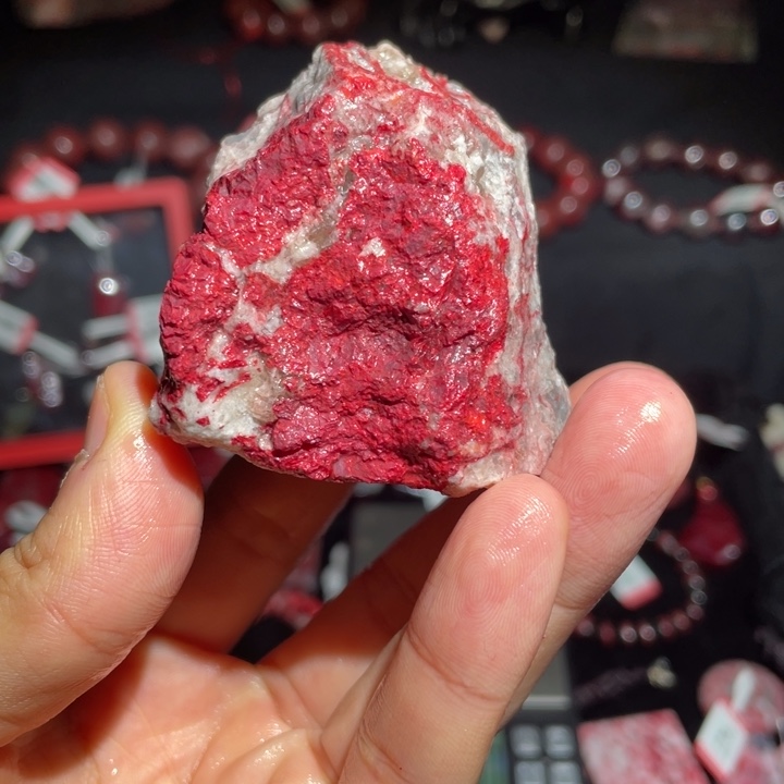 天然辰砂毛料摆件