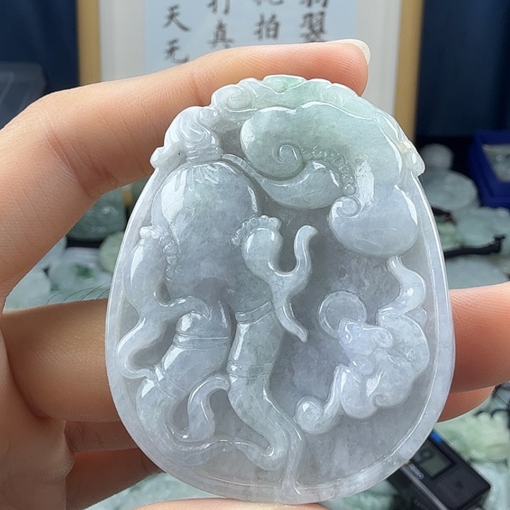 翡翠未镶嵌颈饰翡翠