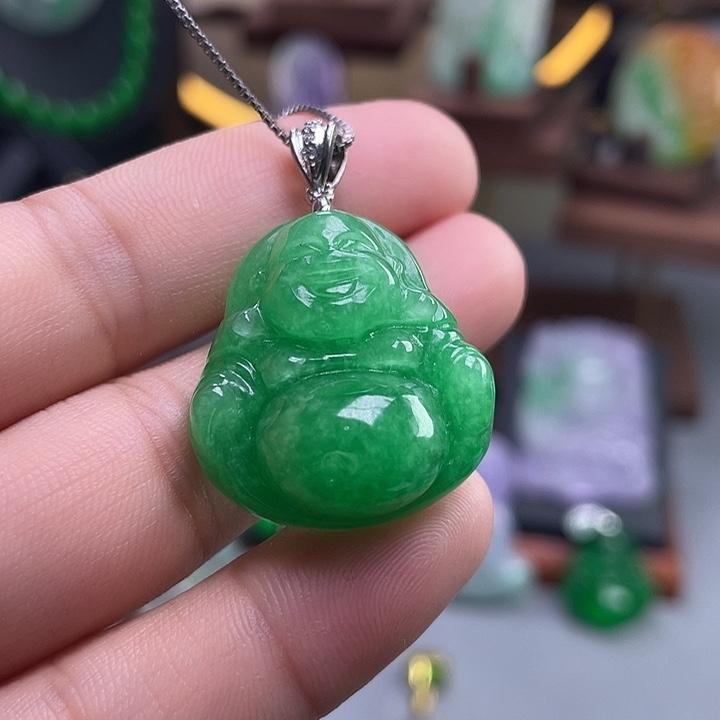 翡翠未镶嵌吊坠(赠链)