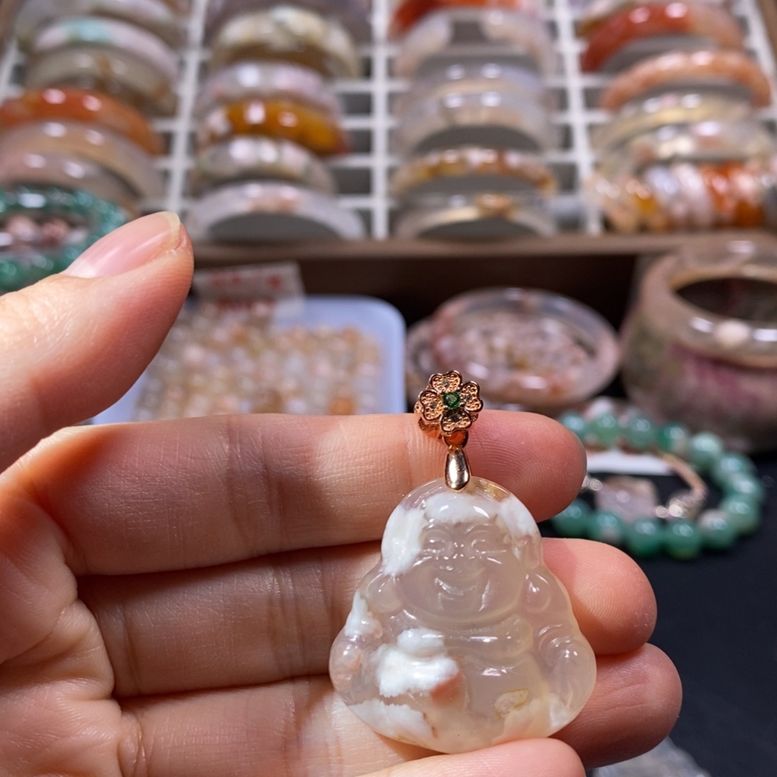 大***纲玛瑙/玉髓未镶嵌颈饰