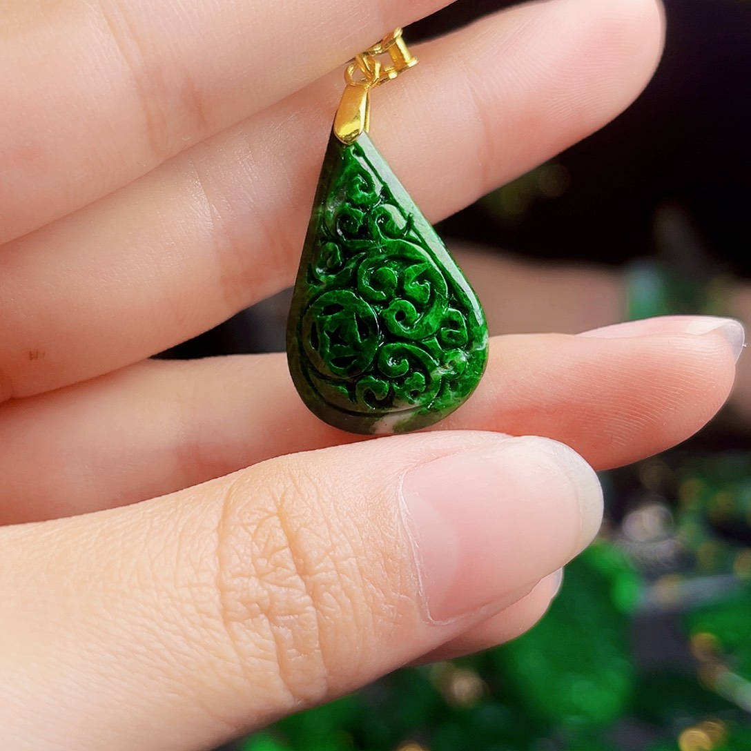 颈饰银S925镶嵌翡翠多样性