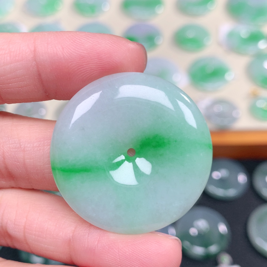 翡翠未镶嵌颈饰34.5-5.9