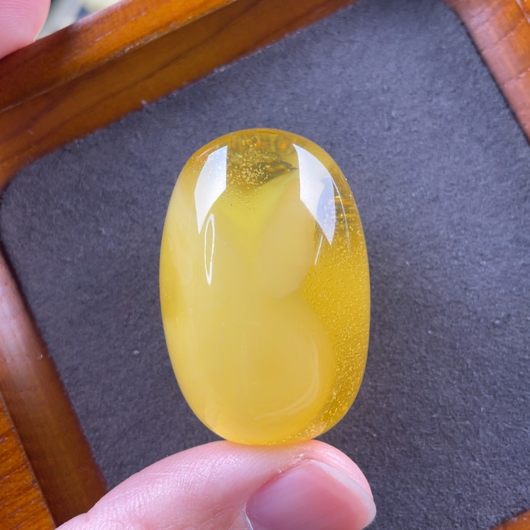 琥珀颈饰未镶嵌蜜蜡吊坠