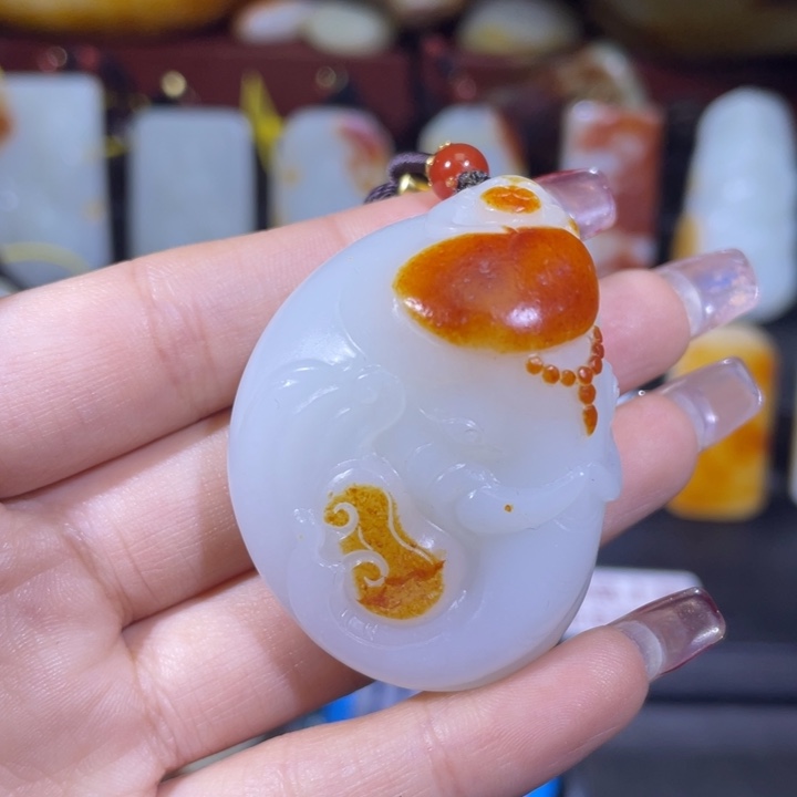 和田玉挂件未镶嵌长****。