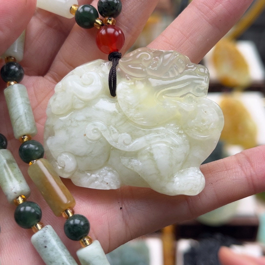 岫玉未镶嵌挂件挂件