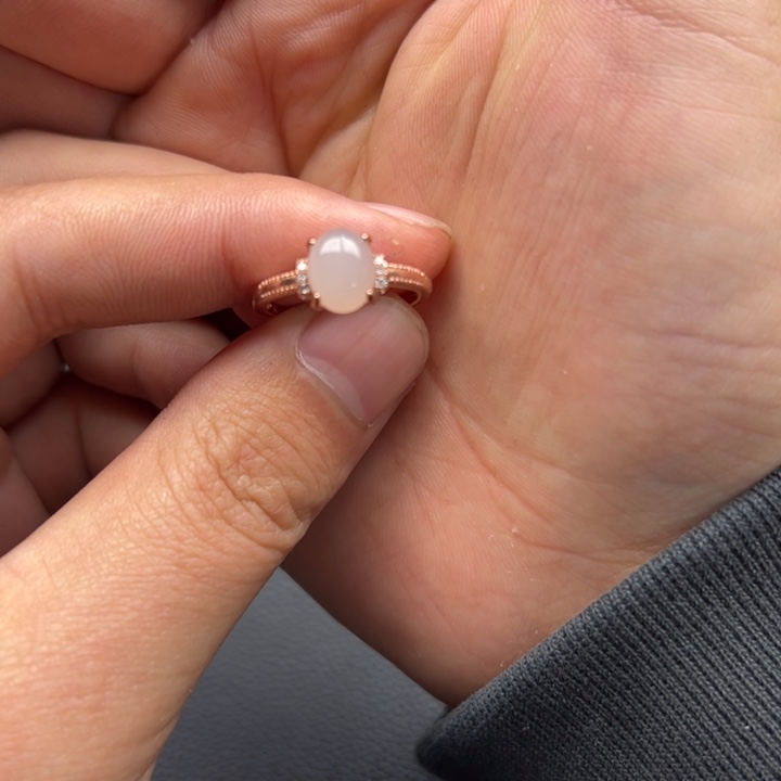 和田玉戒指合金多样性发其一