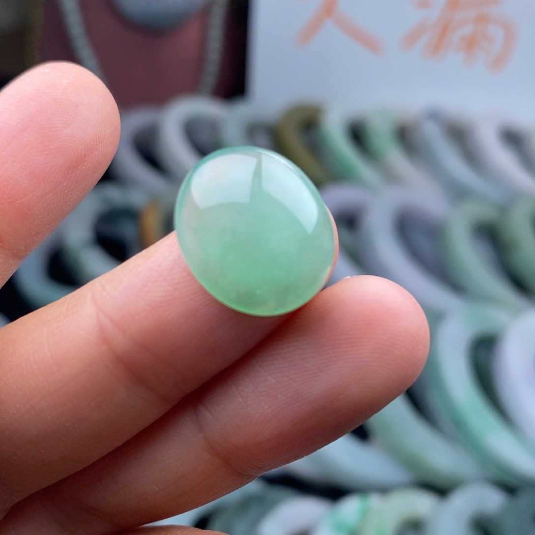 翡翠颈饰未镶嵌挂件